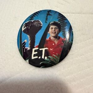 E.T. Button 80’s Extra terrestrial